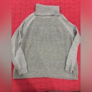 Joie gray and speckle turtleneck sweater. Size large.